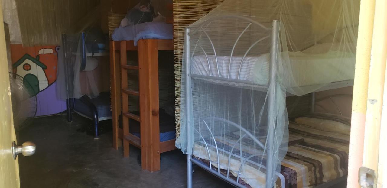 Hostal Y Camping Las G Bacalar Eksteriør bilde