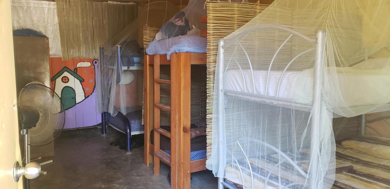 Hostal Y Camping Las G Bacalar Eksteriør bilde
